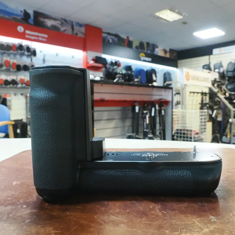 Used Canon BP-E1 Battery Grip - For EOS-1N - 12 Months Warranty