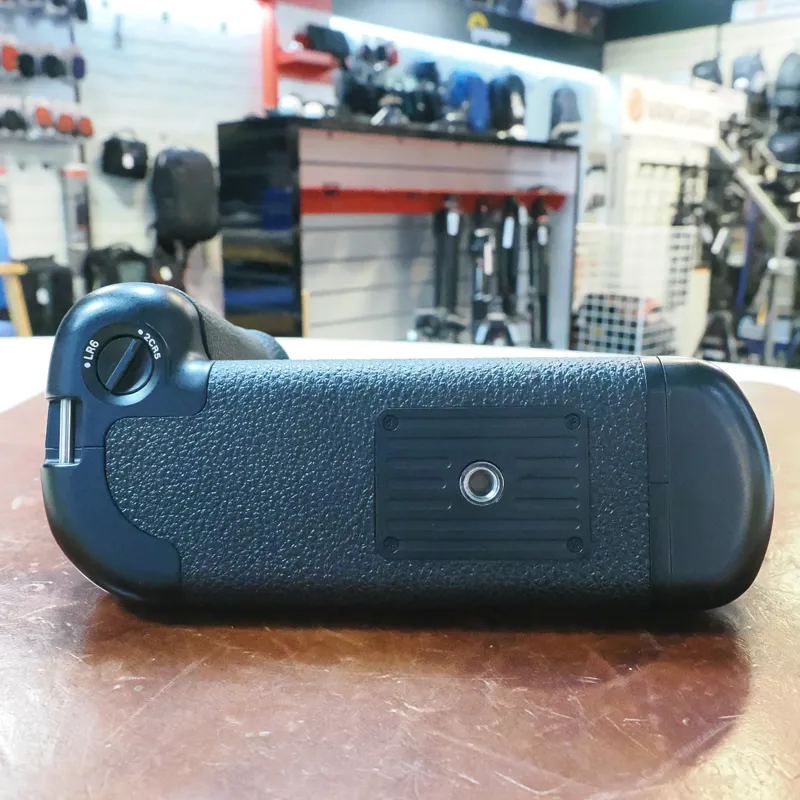 Used Canon BP-E1 Battery Grip - For EOS-1N - 12 Months Warranty-3