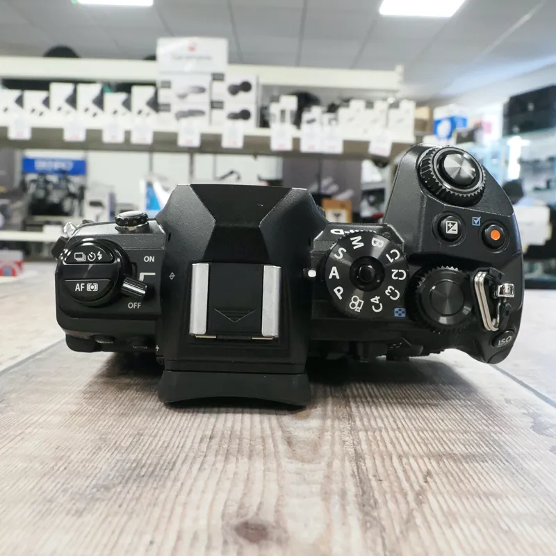 Used Olympus OM-D E-M1 Mark III - 3429 Actuations - 12 Months Warranty-4