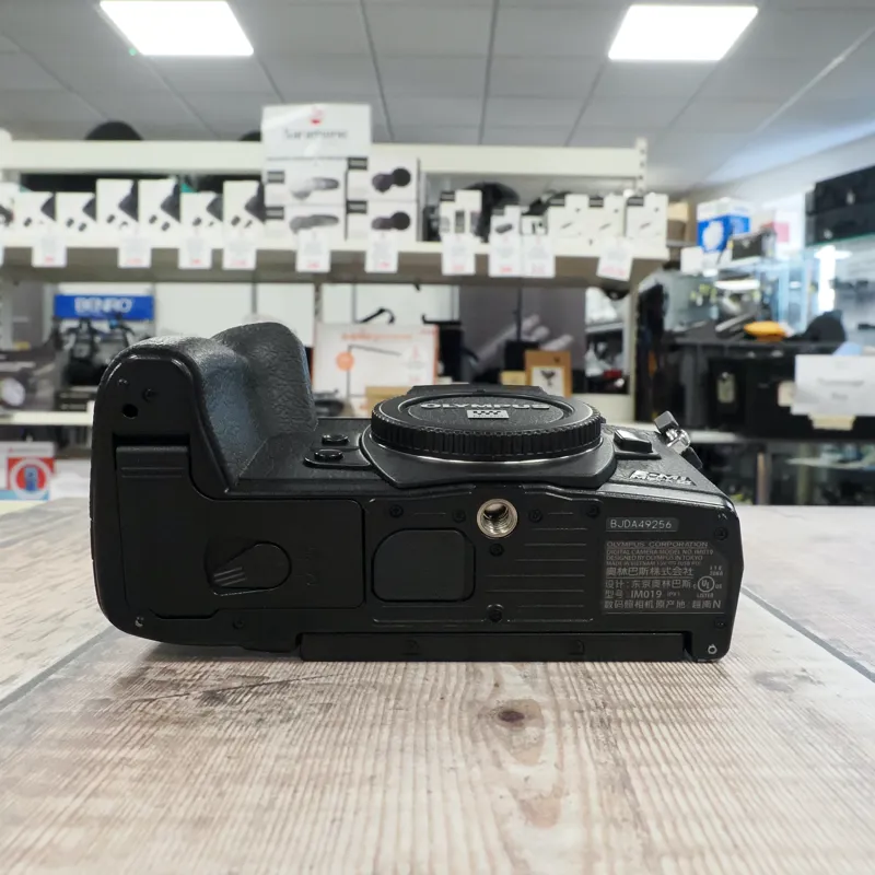 Used Olympus OM-D E-M1 Mark III - 3429 Actuations - 12 Months Warranty-5