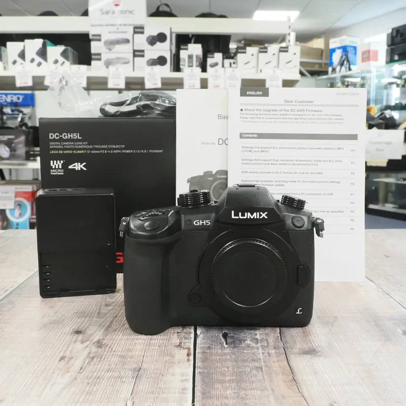 Used Panasonic Lumix GH5 Body - 252 Actuations - 12 Months Warranty