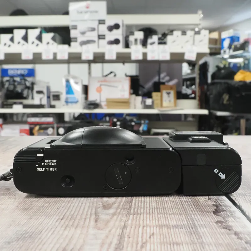 Used Olympus XA2 + A11 Flash - Film - 3 Months Warranty-4