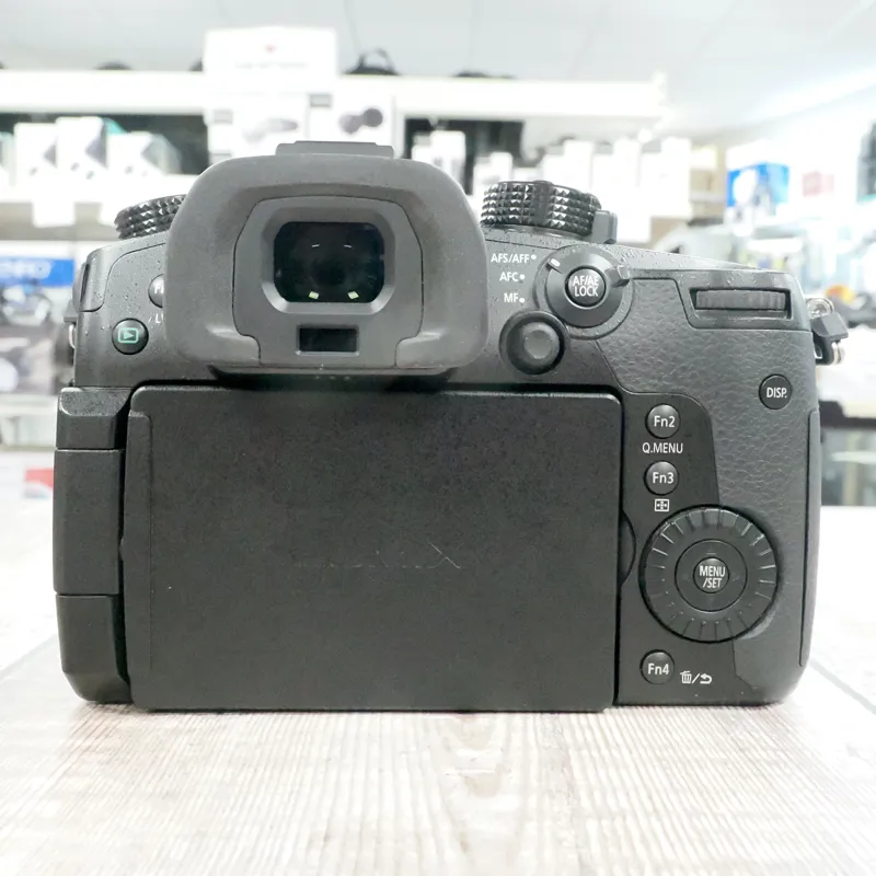 Used Panasonic Lumix GH5 Body - 252 Actuations - 12 Months Warranty-2