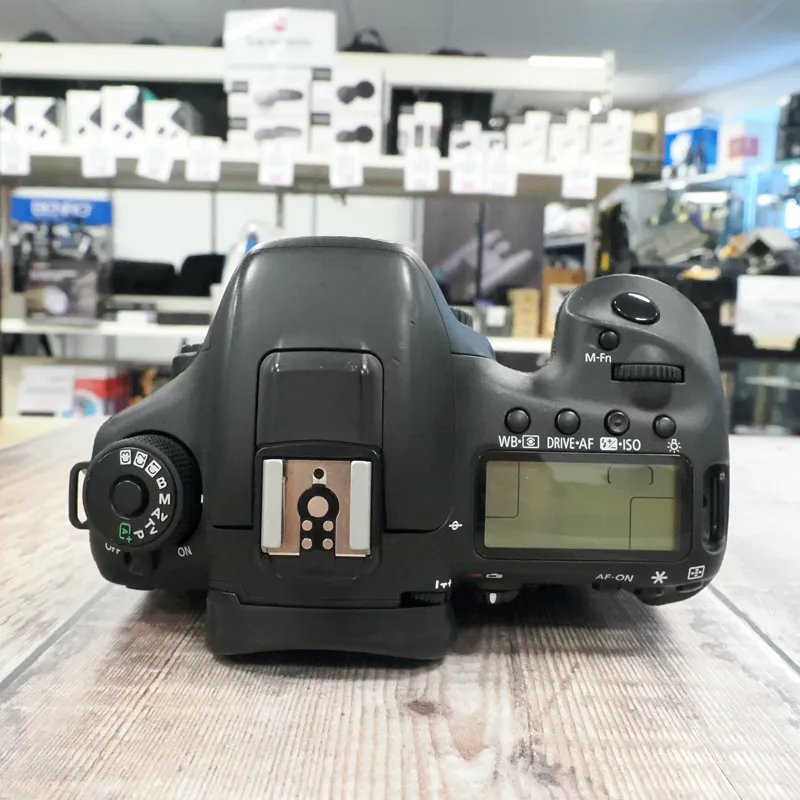 Used Canon EOS 7D Mark II - 14359 Actuations - 12 Months Warranty-3