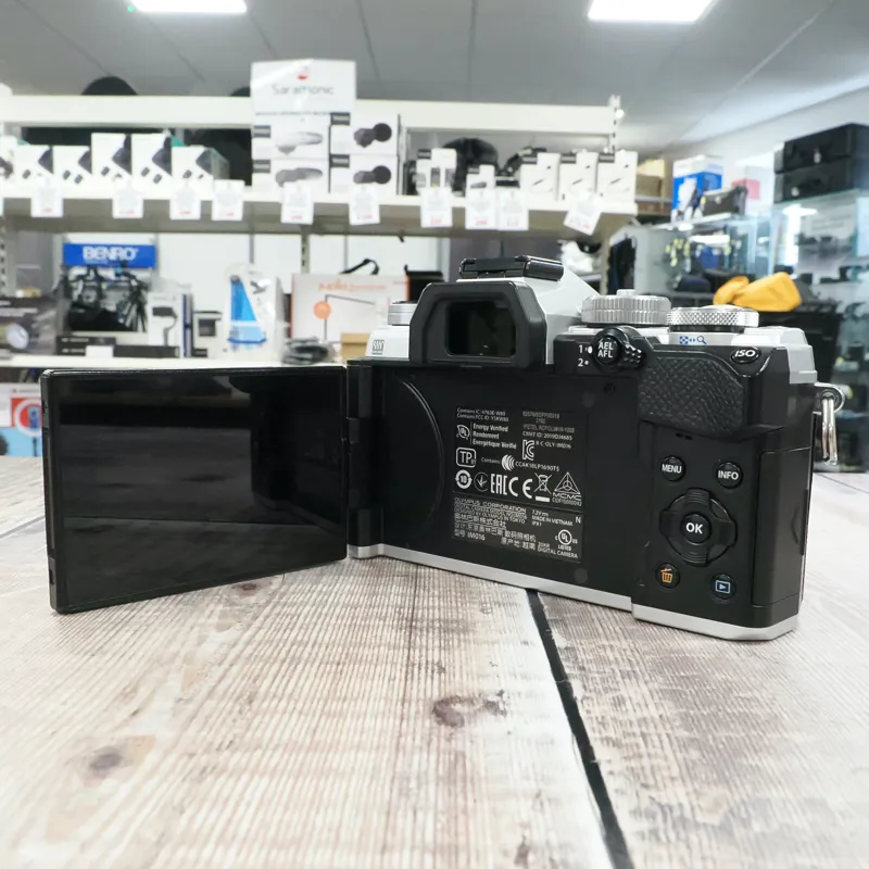 Used Olympus OM-D E-M5 Mark III Silver - 4793 Actuations - 12 Months Warranty-3