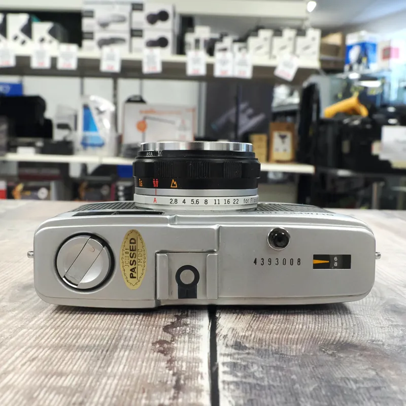 Used Olympus Trip 35 Film Compact - 3 Months Warranty-2