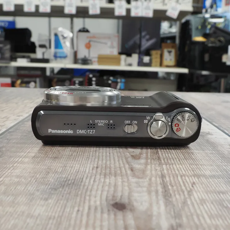 Used Panasonic Lumix TZ7 Digital Compact - 12 Months Warranty-4