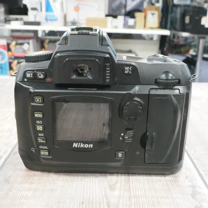 Used Nikon D70 Body - 3904 Actuations - 3 Months Warranty-2