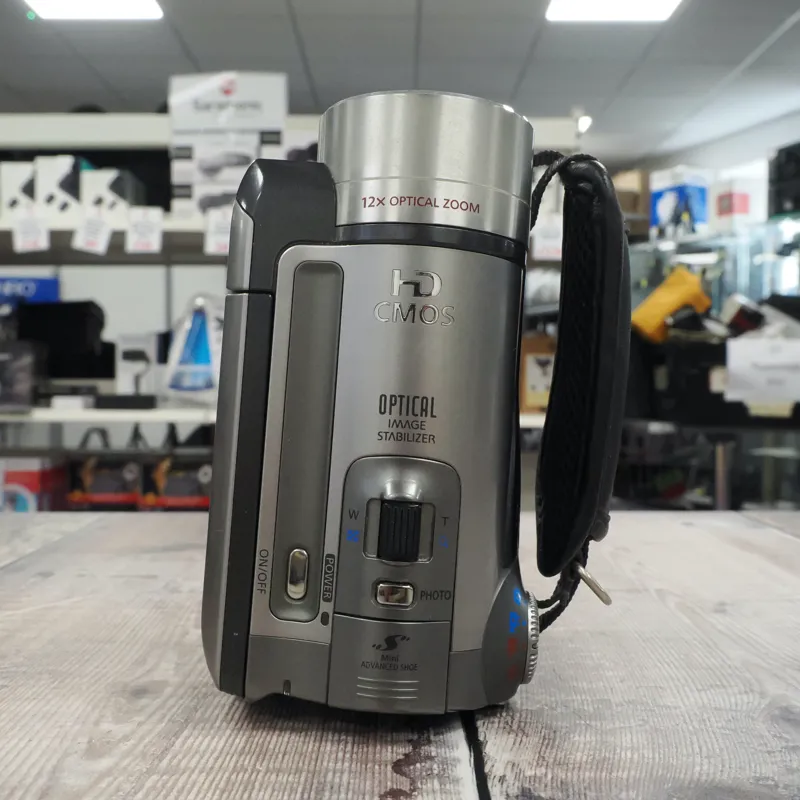Used Canon HF100  HD Camcorder - 12 Months Warranty-4