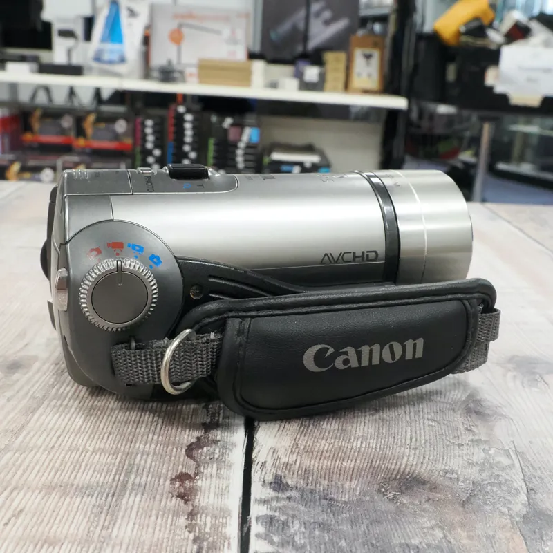 Used Canon HF100  HD Camcorder - 12 Months Warranty-5