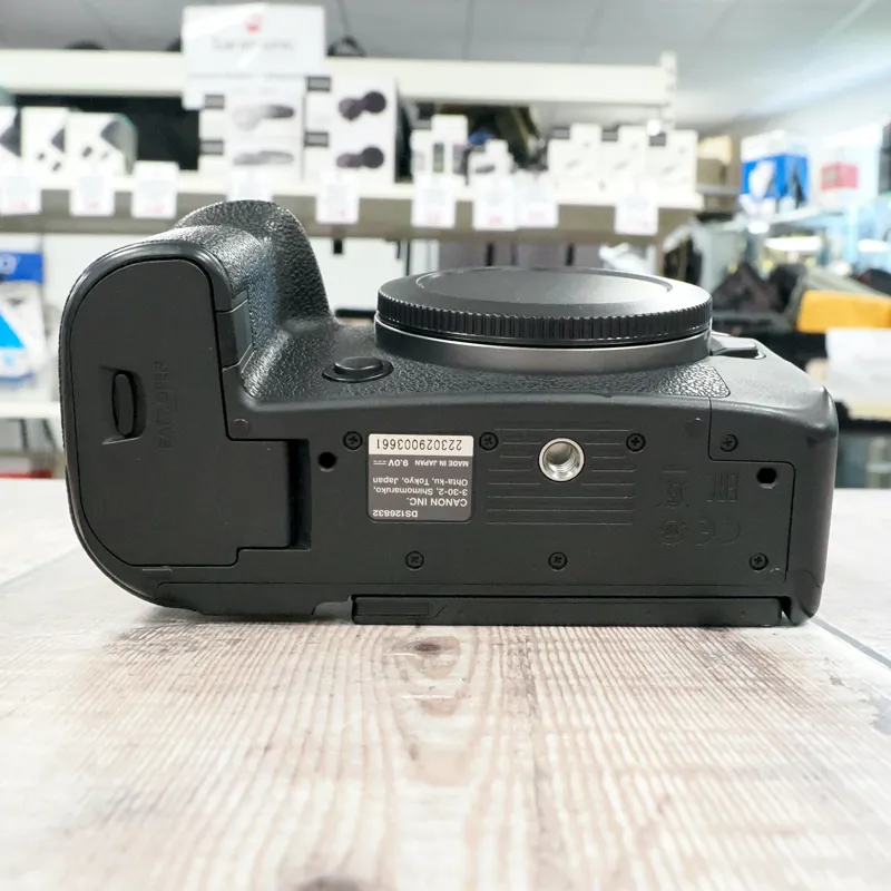 Used Canon EOS R6 Body - 17000 Actuations - 12 Months Warranty-5