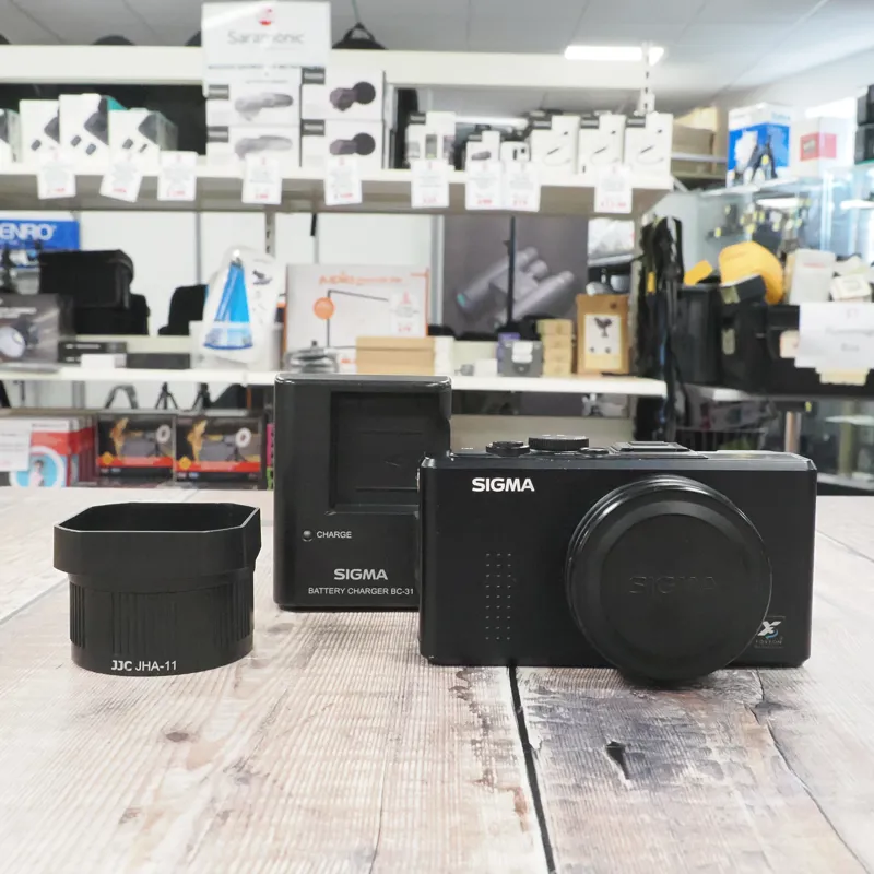 Used Sigma DP1 Compact Digital Camera - 12 Month Warranty