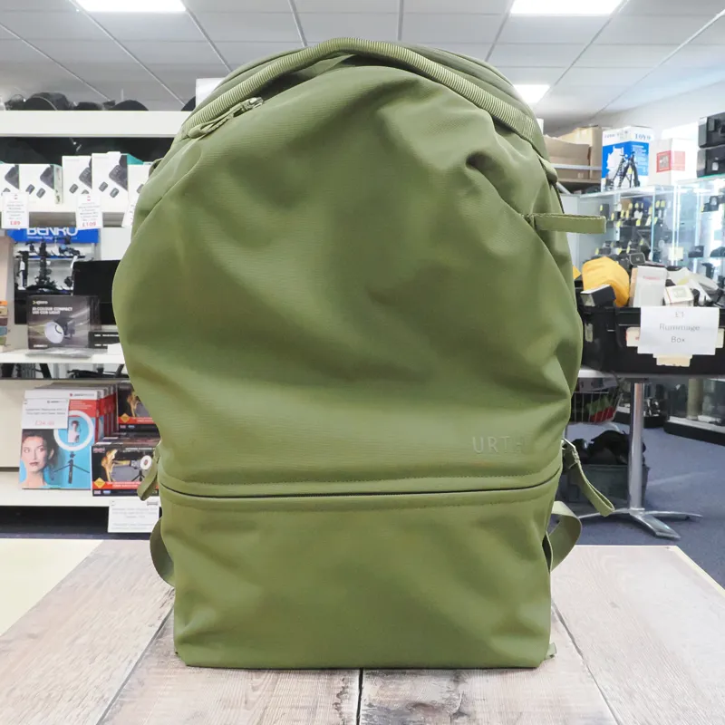 Used Urth Arkos 20L Photo Backpack - Green - 12 Month Warranty