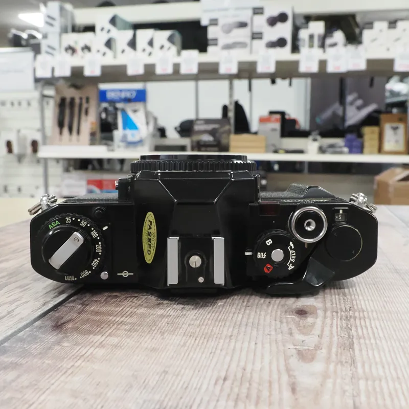 Used Canon AV-1 Body - Film - Black - 3 Months Warranty-3