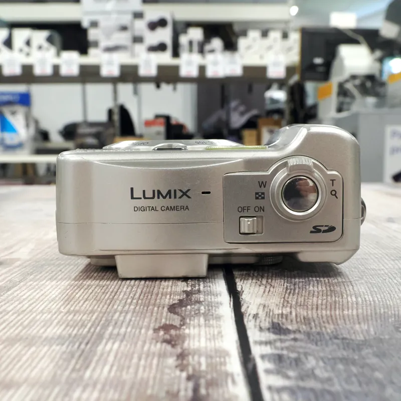Used Panasonic Lumix LC70 Digital Compact - 3 Months Warranty-2