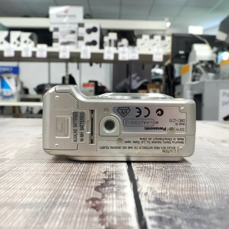 Used Panasonic Lumix LC70 Digital Compact - 3 Months Warranty-3