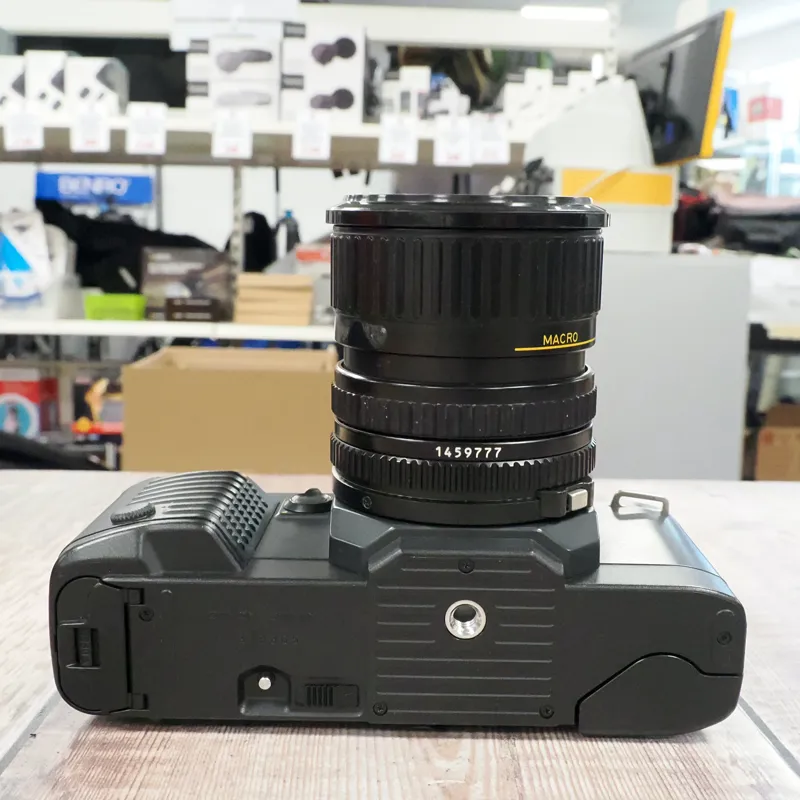 Used Canon T70 + FD 35-70mm f3.5-4.5 - Film - 12 Months Warranty-3