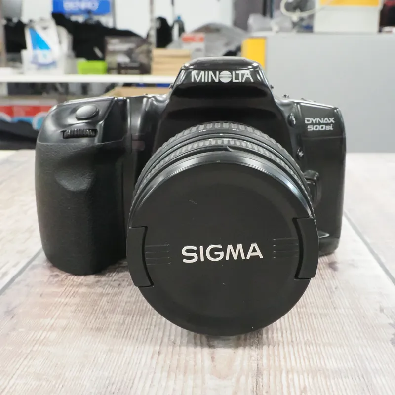 Used Minolta Dynax 500si + Sigma 28-70mm f2.8-4 - Film - 3 Months Warranty
