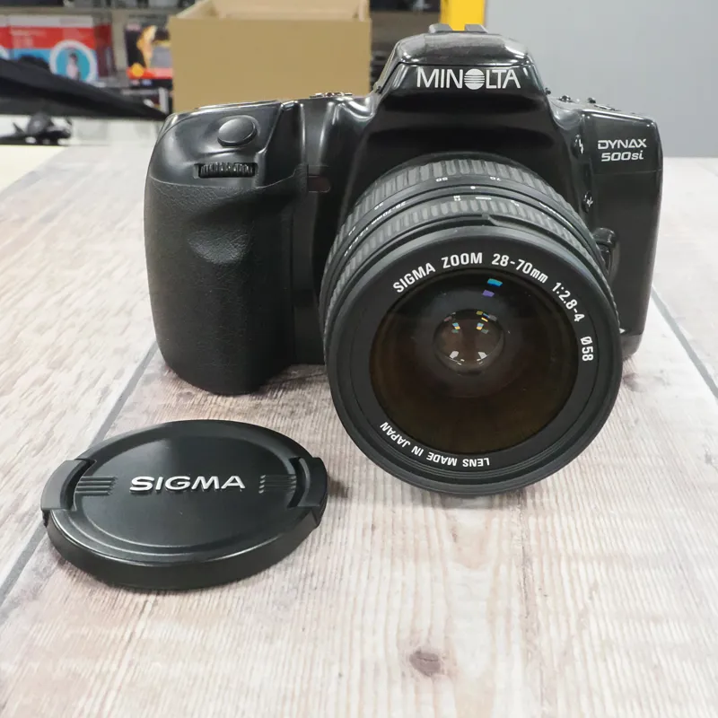 Used Minolta Dynax 500si + Sigma 28-70mm f2.8-4 - Film - 3 Months Warranty-1