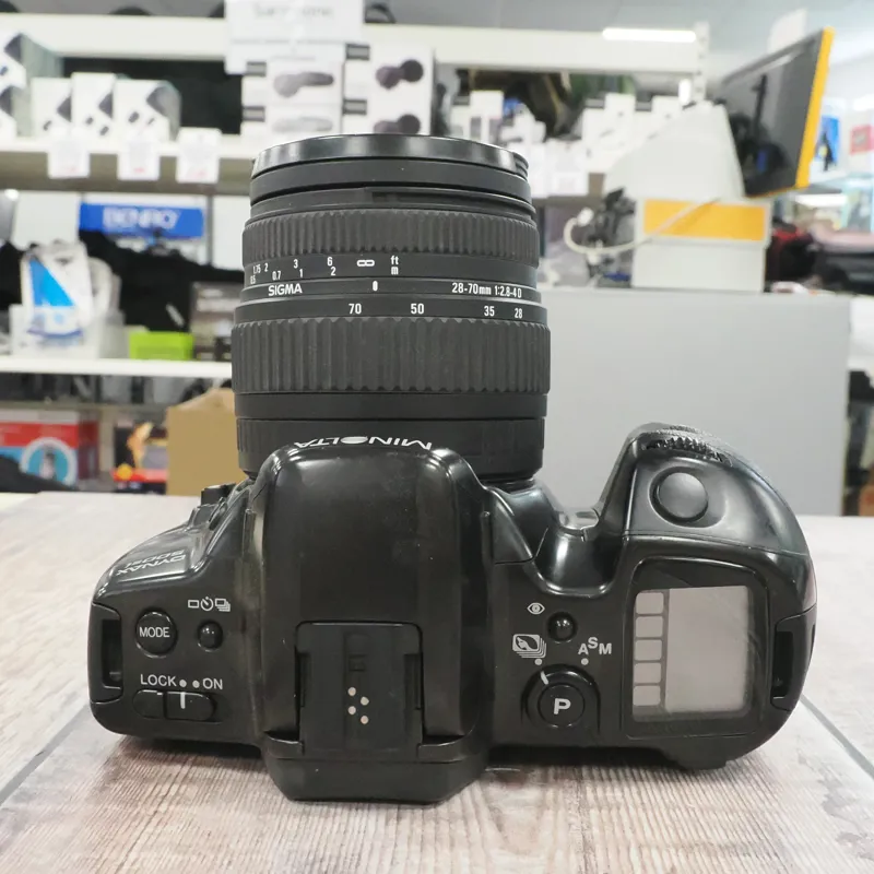Used Minolta Dynax 500si + Sigma 28-70mm f2.8-4 - Film - 3 Months Warranty-3