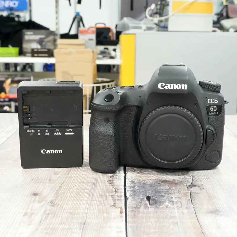 Used Canon EOS 6D Mark II Body - 6492 Actuations - 12 Months Warranty