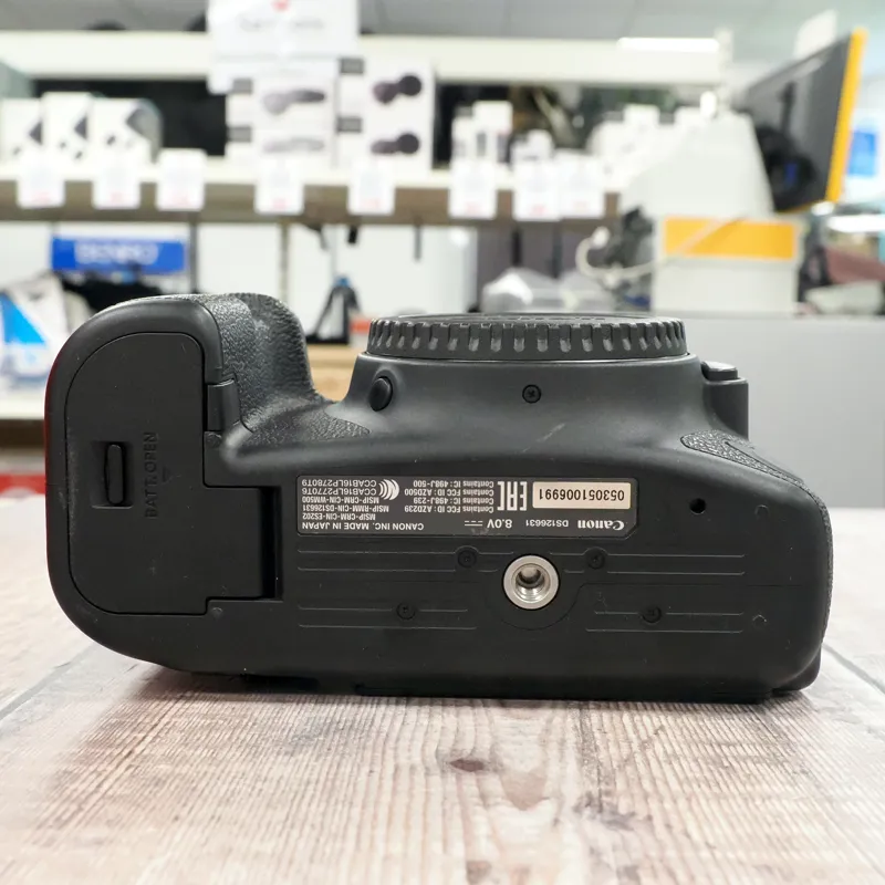 Used Canon EOS 6D Mark II Body - 6492 Actuations - 12 Months Warranty-5