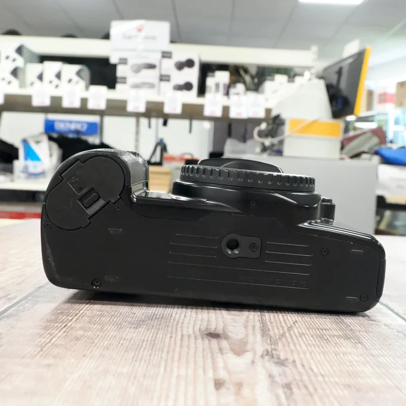 Used Canon EOS 1000 FN Body - Film - 3 Months Warranty-3