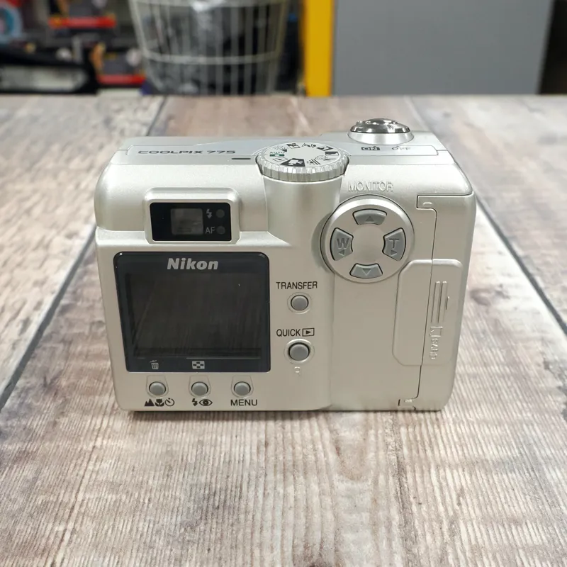Used Nikon Coolpix 775 Digital Compact - Silver - 3 Months Warranty-2