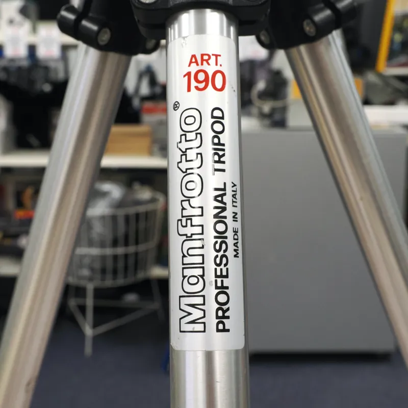 Used Manfrotto Art 190 Tripod + 06 Head - 3 Months Warranty-1