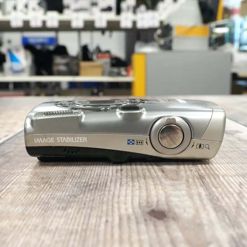 Used Canon IXUS 800 IS Digital Compact - 3 Months Warranty-3