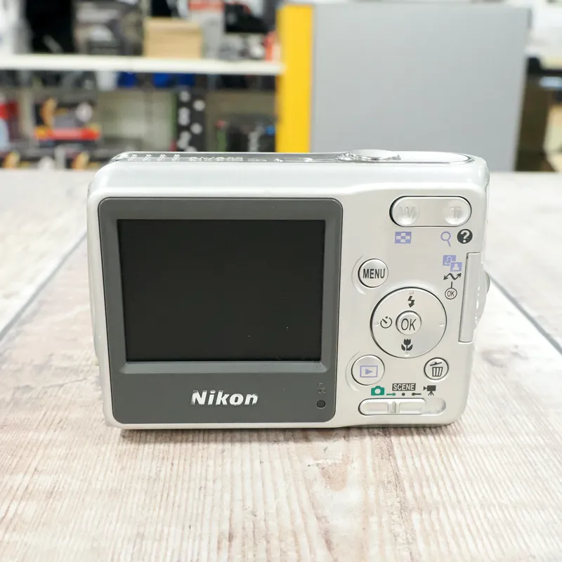 Used Nikon Coolpix L4 Digital Compact - 3 Months Warranty-2