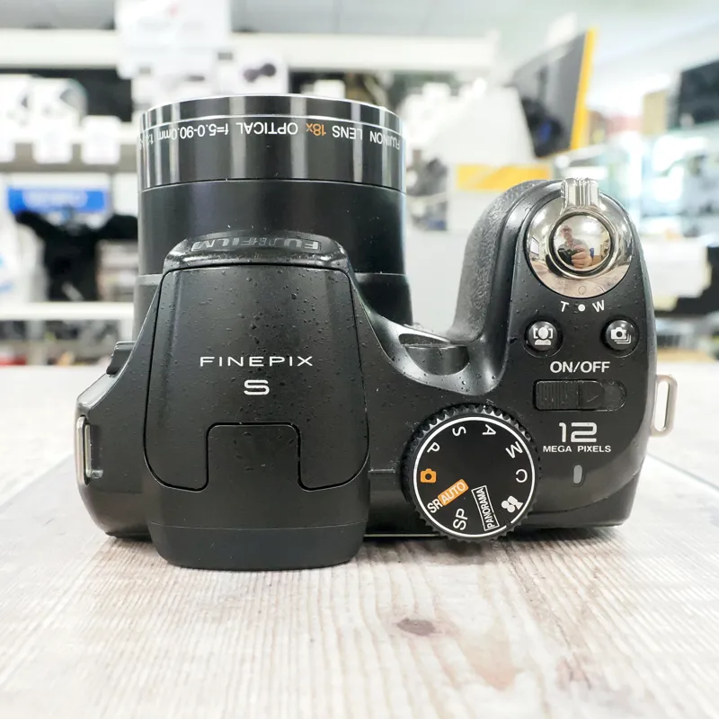 Used Fuji Finepix S1900 Digital Compact - 3 Months Warranty-3