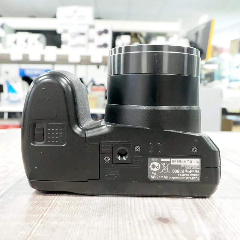 Used Fuji Finepix S1900 Digital Compact - 3 Months Warranty-4