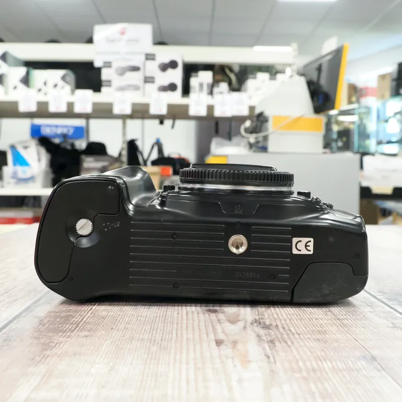 Used Nikon F90X Body - Film - 3 Months Warranty-4
