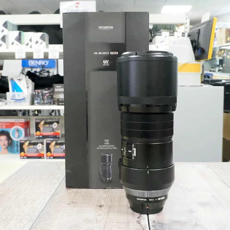 Used Olympus M.Zuiko 300mm f4 IS Pro - 12 Months Warranty
