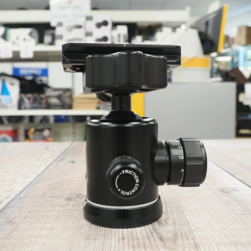 Used Benro B0  Ball head - 3 Months Warranty