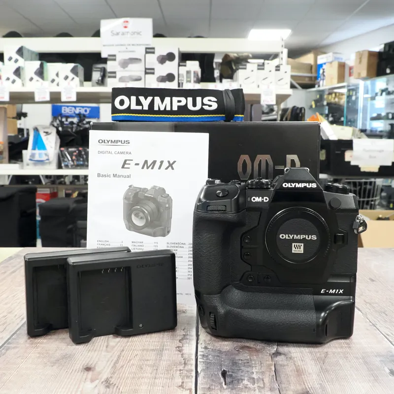 Used Olympus OM-D E-M1X Body - 15549 Actuations - 12 Months Warranty