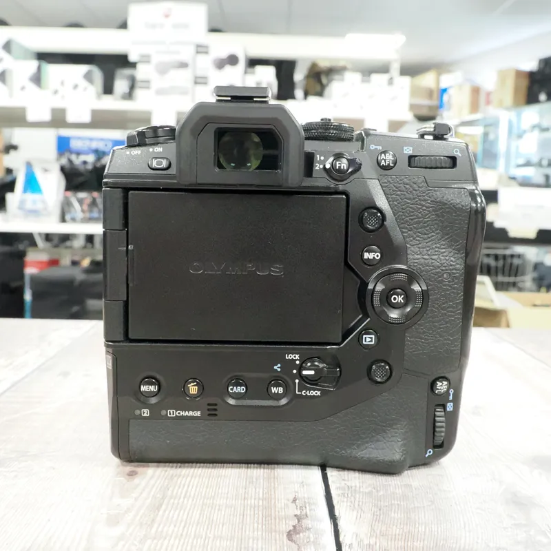 Used Olympus OM-D E-M1X Body - 15549 Actuations - 12 Months Warranty-2