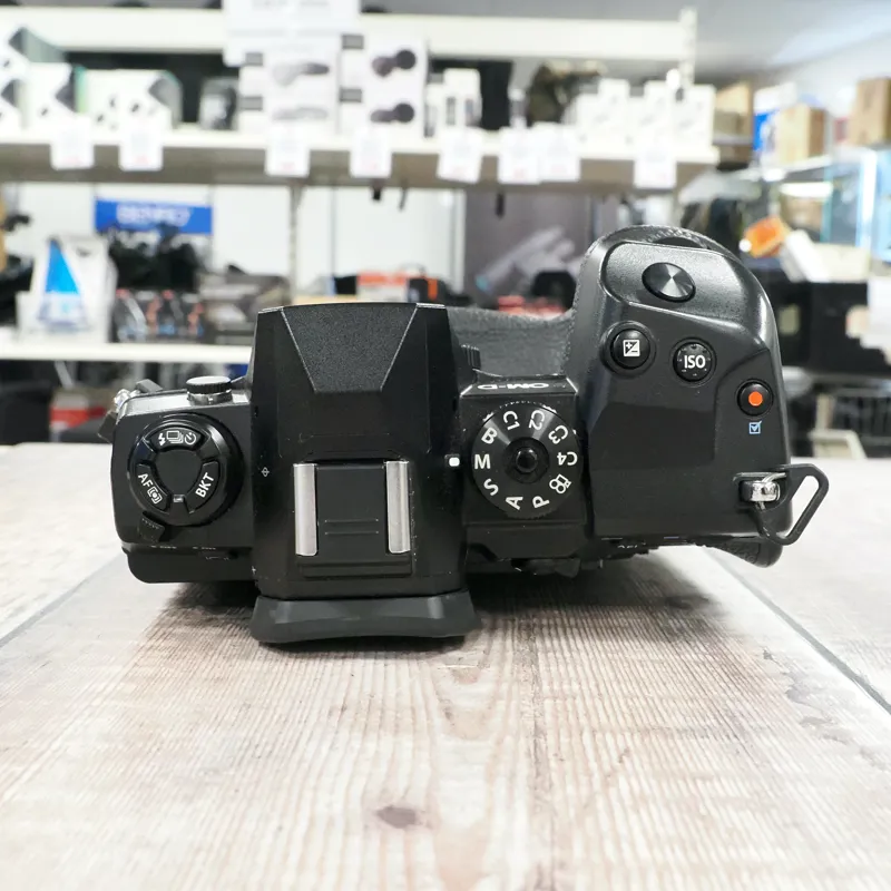Used Olympus OM-D E-M1X Body - 15549 Actuations - 12 Months Warranty-4