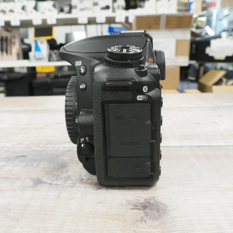 Used Nikon D7500 Body - 807 Actuations - 12 Months Warranty-4