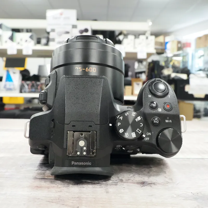 Used Panasonic Lumix FZ330 Bridge Camera - 734 Actuations - 12 Months Warranty-4