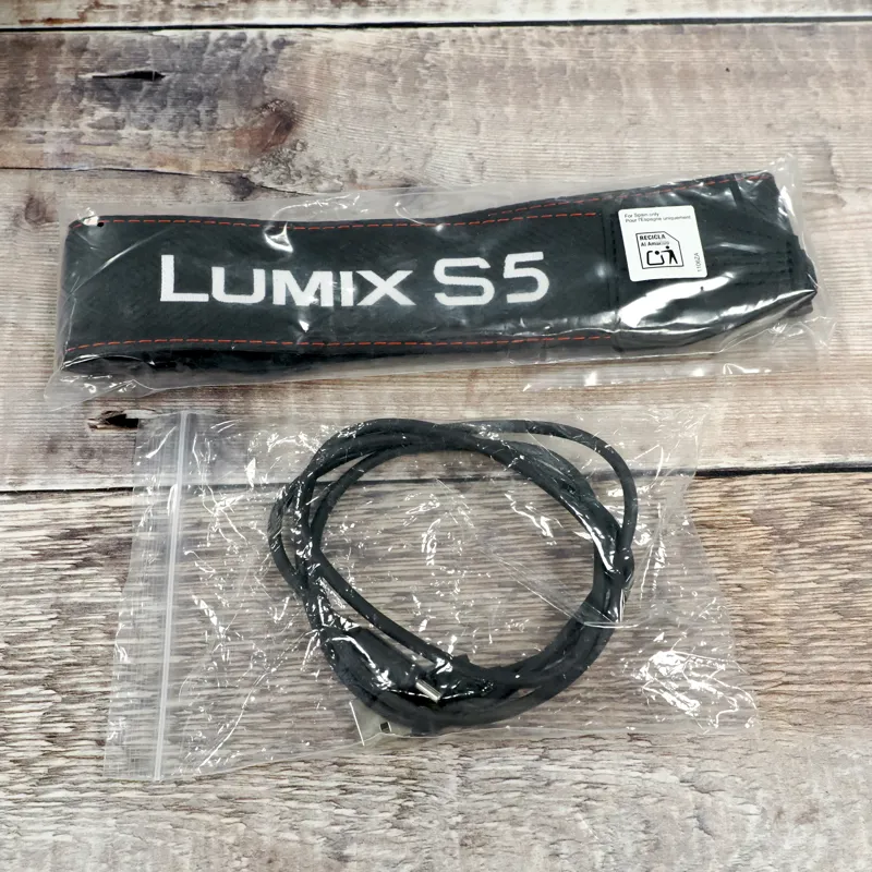 Used Panasonic S5D Body + S 20-60mm 3.5-5.6 - 1196 Actuations - 12 Months Warranty-6