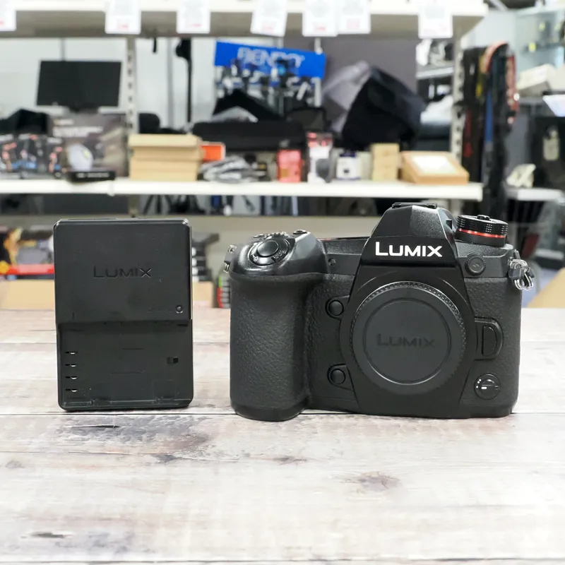 Used Panasonic Lumix G9 Body - 4983 Actuations - 12 Months Warranty