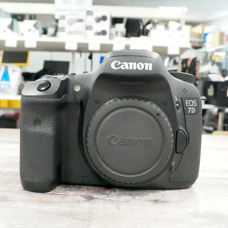 Used Canon EOS 7D Mark I - 7461 Actuations - 12 Months Warranty-1