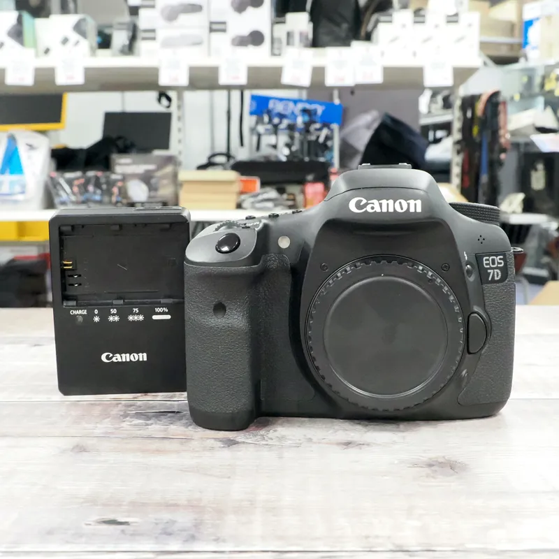 Used Canon EOS 7D Mark I Body - 13287 Actuations - 12 Months Warranty
