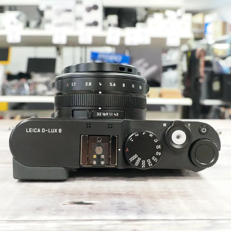Used Leica D-Lux 8 Digital Compact - 12 Months Warranty-3