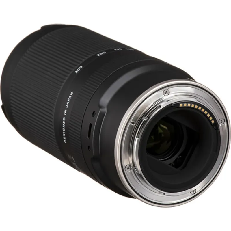 Tamron 70-300mm f/4.5-6.3 Di iii RXD lens for Nikon Z-5