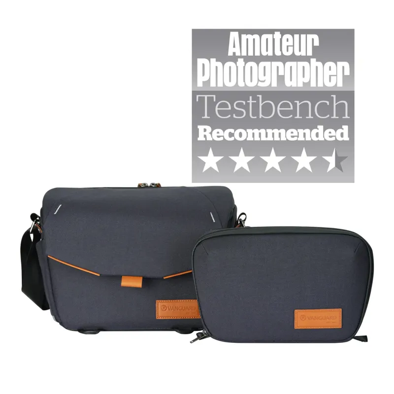 Vanguard VEO City S30 Navy Blue Shoulder Bag - 7 Litres 