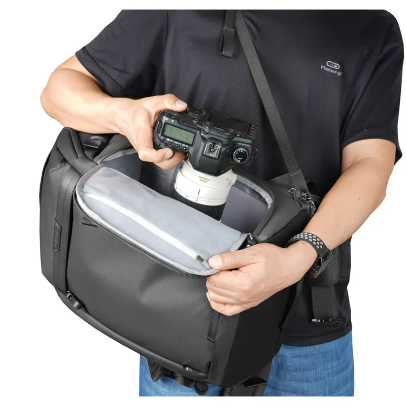 Vanguard VEO Metro B30L 30 Litre Camera Backpack - Black-8