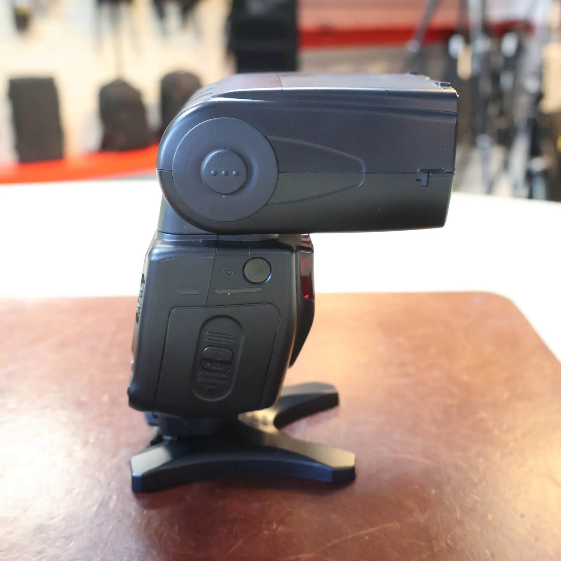 Used Nikon SB700 Flash 12 Month Warranty